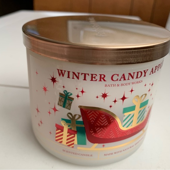 NEW BATH & BODY WORKS WINTER CANDY APPLE Christmas Sleigh 3-Wick Candle 14.5 oz - Picture 2 of 8